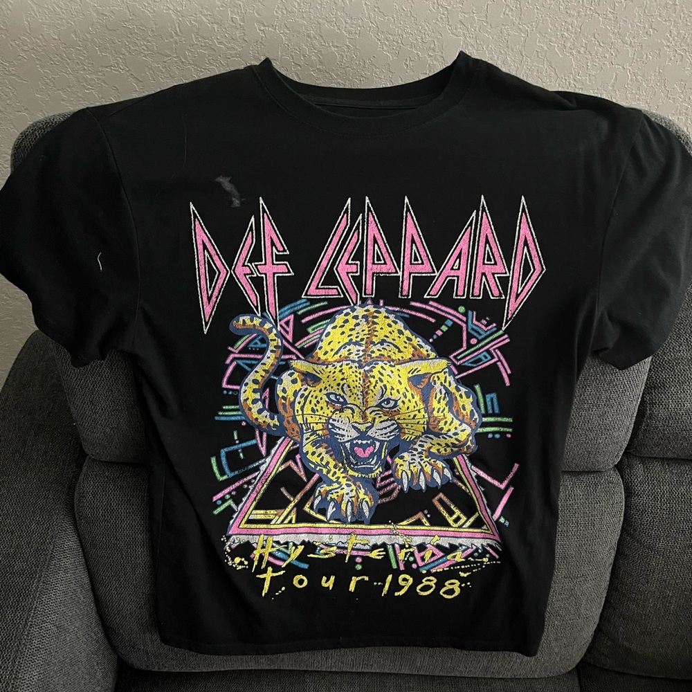 art class Black Graphic Tee with Leopard Design